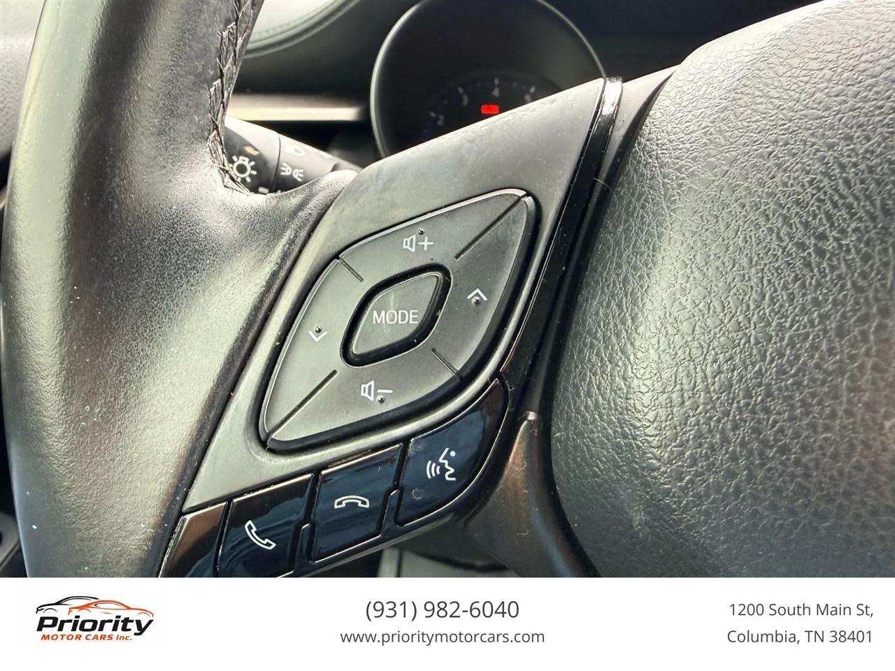 Toyota C-HR XLE 2019