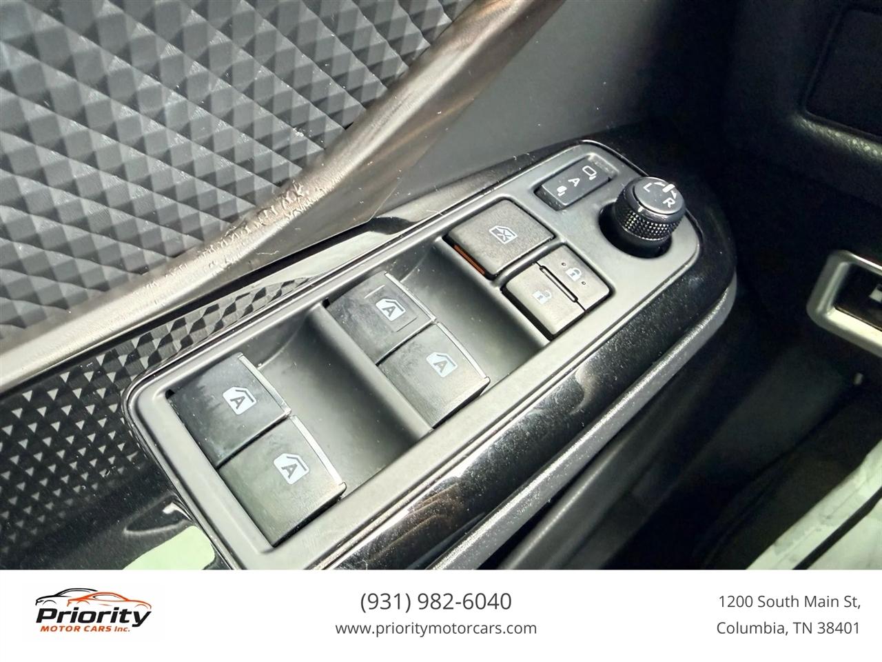 Toyota C-HR XLE 2019