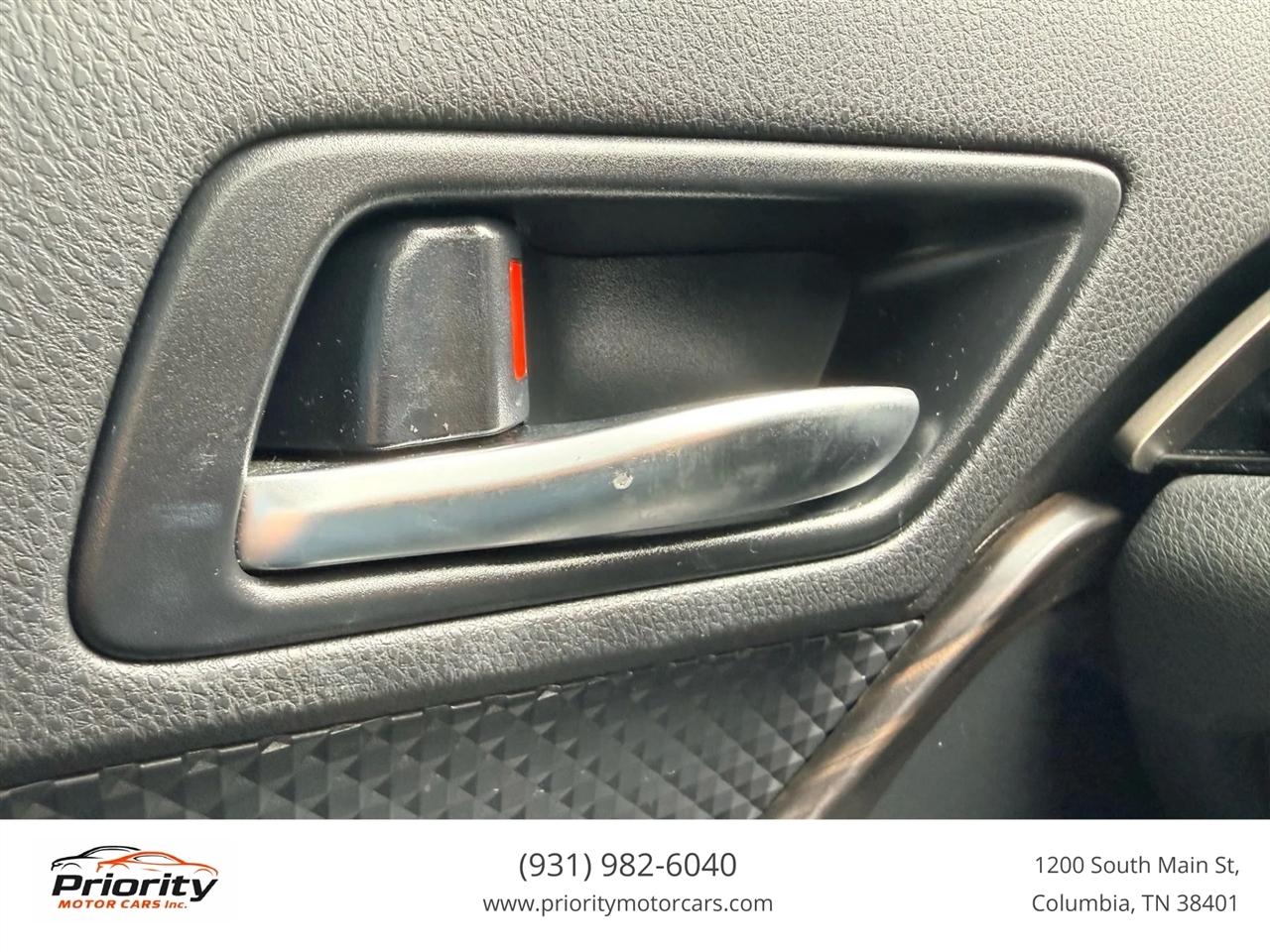 Toyota C-HR XLE 2019