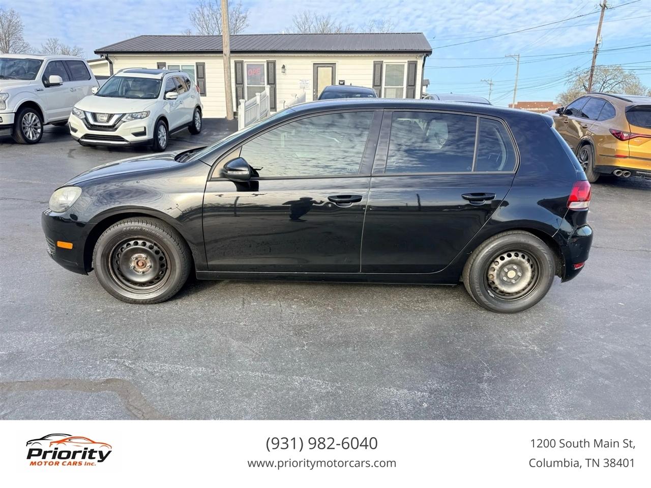 Volkswagen Golf 2.5L 4-Door 2011