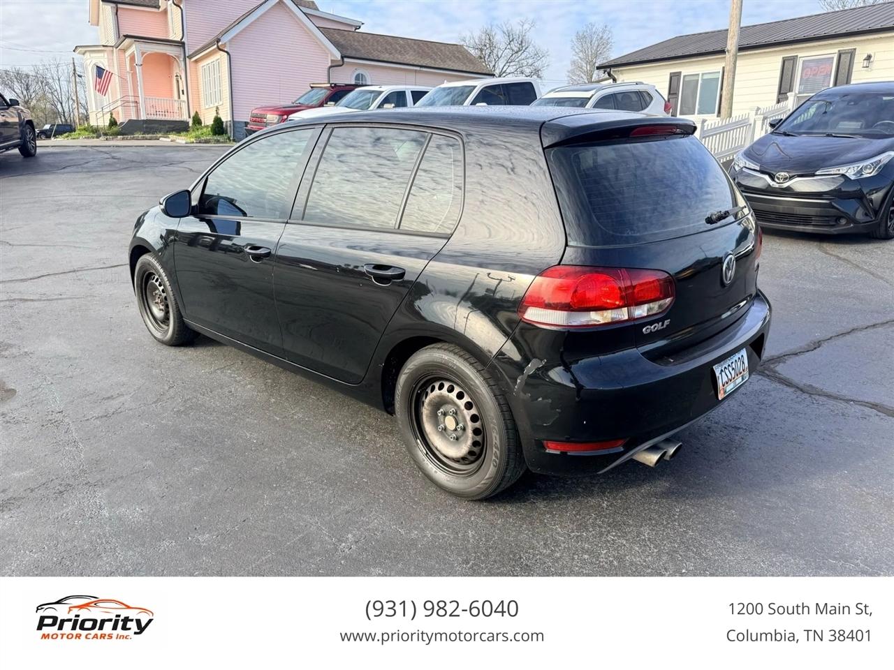 Volkswagen Golf 2.5L 4-Door 2011