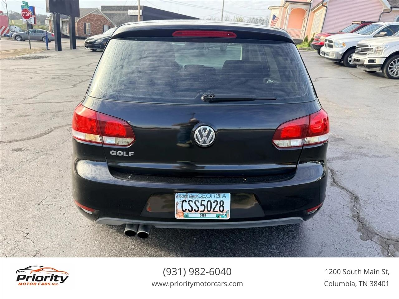 Volkswagen Golf 2.5L 4-Door 2011