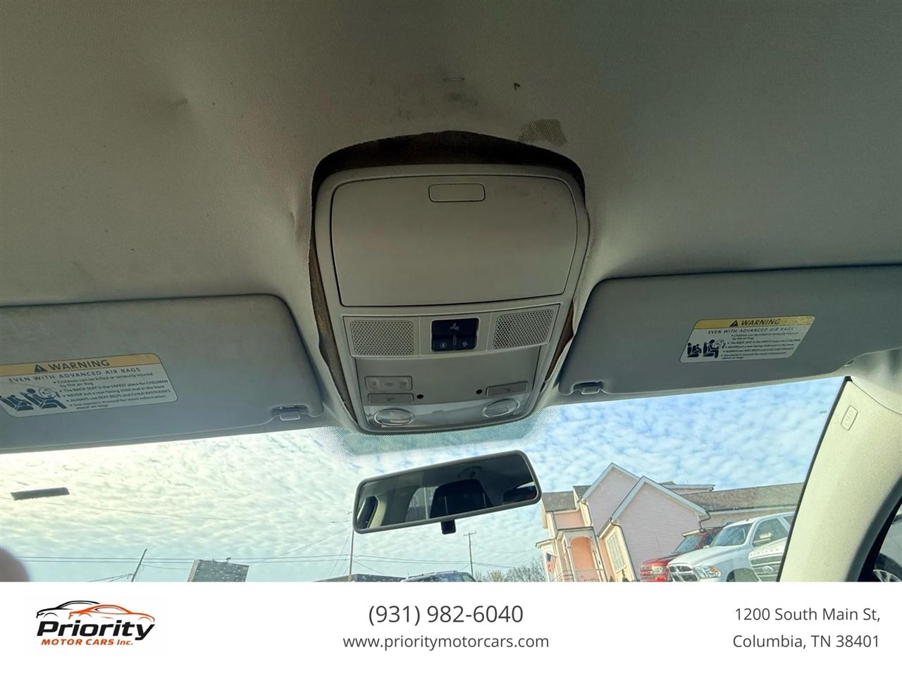 Volkswagen Golf 2.5L 4-Door 2011