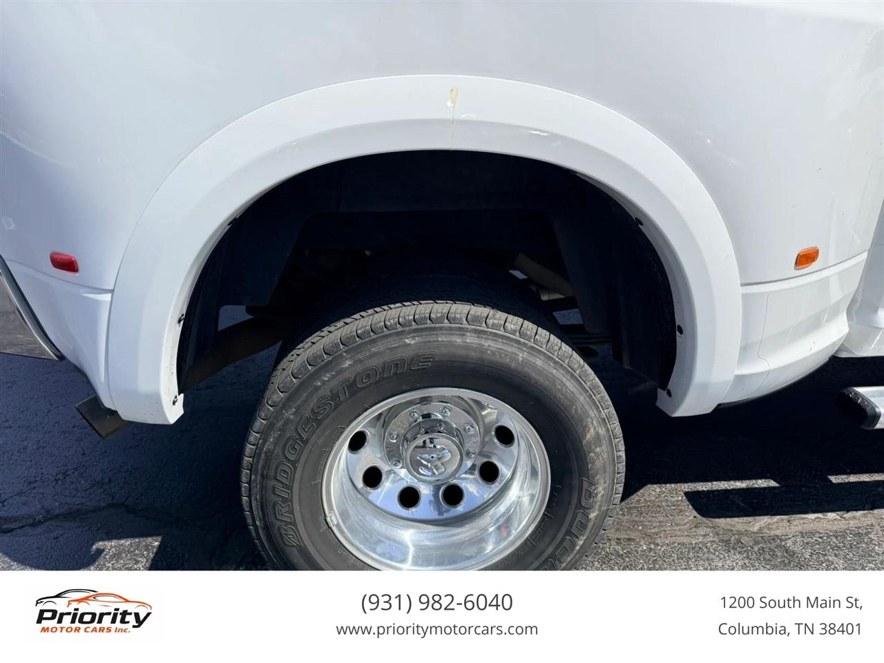 RAM 3500 Laramie Mega Cab 4WD DRW 2014