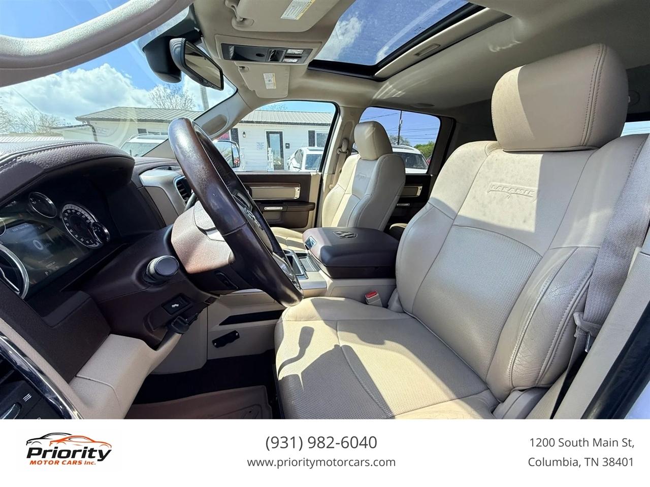 RAM 3500 Laramie Mega Cab 4WD DRW 2014