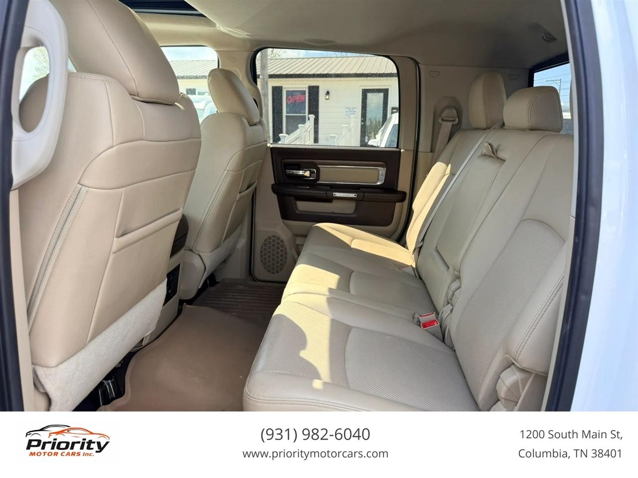 RAM 3500 Laramie Mega Cab 4WD DRW 2014