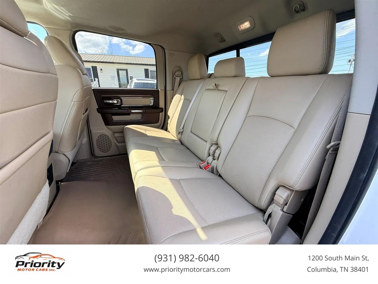 RAM 3500 Laramie Mega Cab 4WD DRW 2014