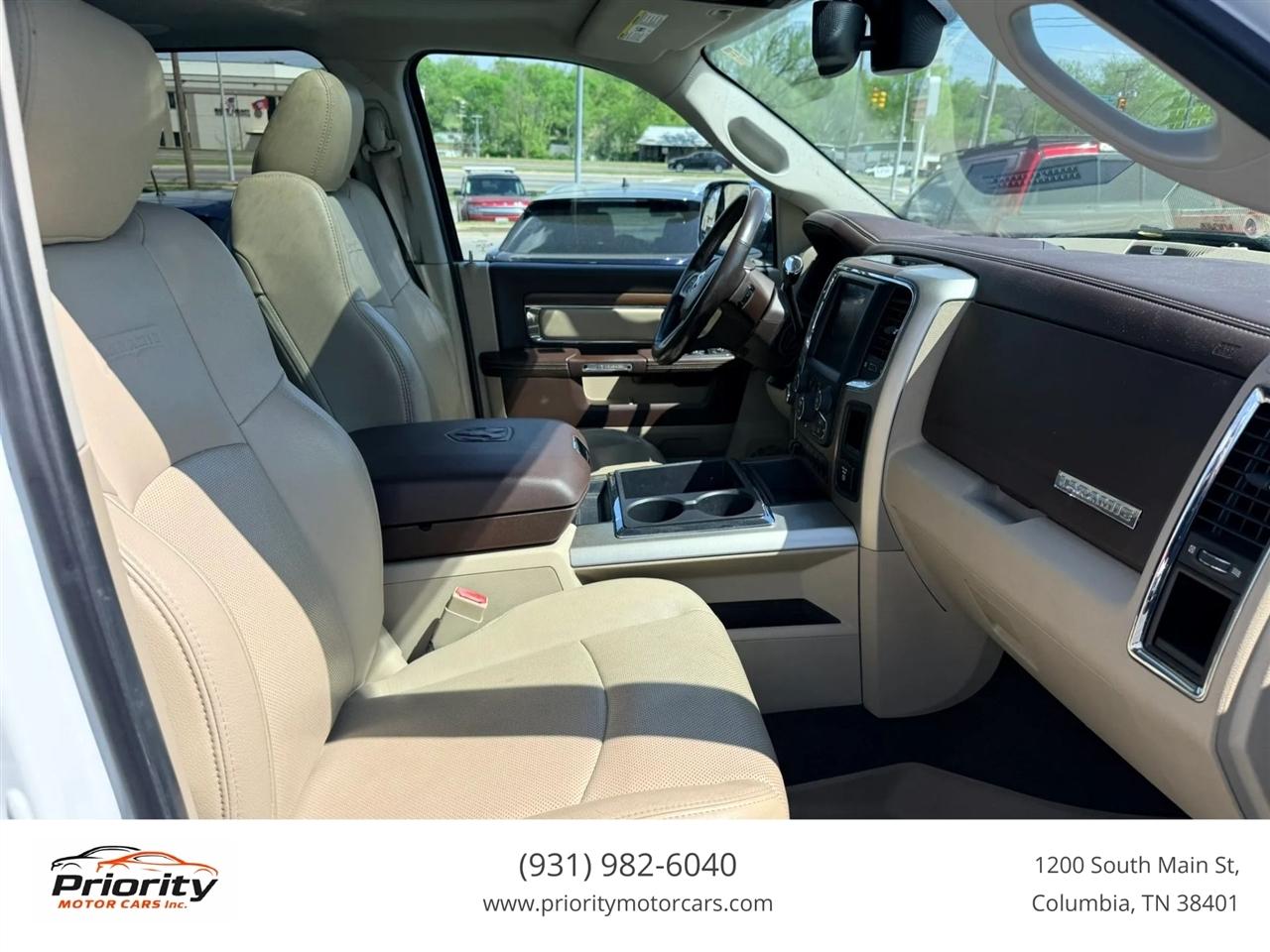 RAM 3500 Laramie Mega Cab 4WD DRW 2014