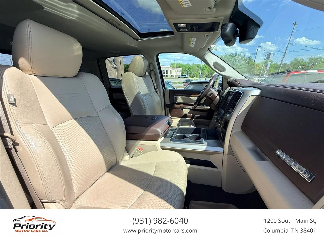 RAM 3500 Laramie Mega Cab 4WD DRW 2014