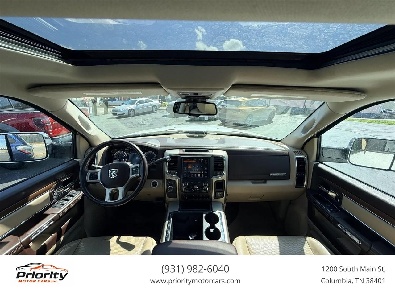 RAM 3500 Laramie Mega Cab 4WD DRW 2014