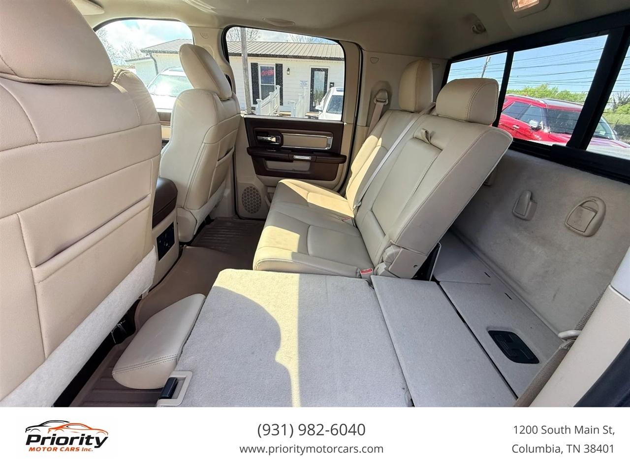 RAM 3500 Laramie Mega Cab 4WD DRW 2014