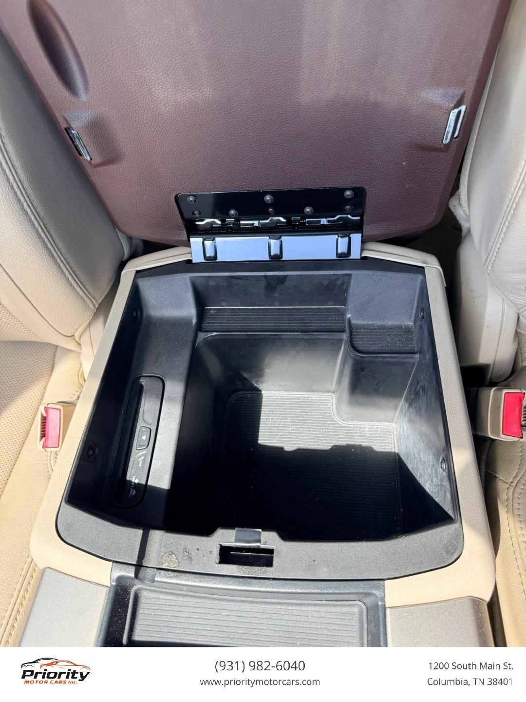 RAM 3500 Laramie Mega Cab 4WD DRW 2014