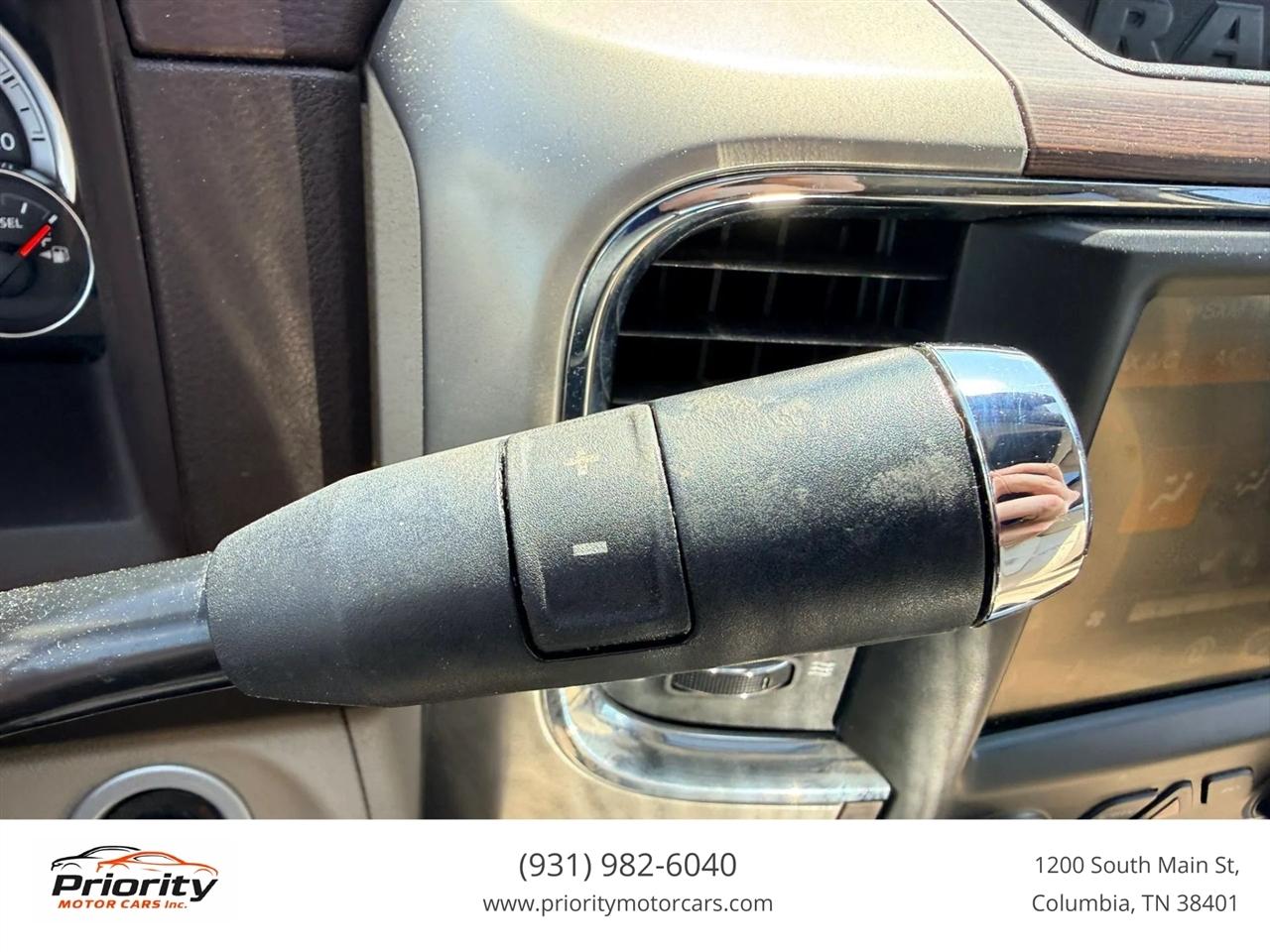 RAM 3500 Laramie Mega Cab 4WD DRW 2014