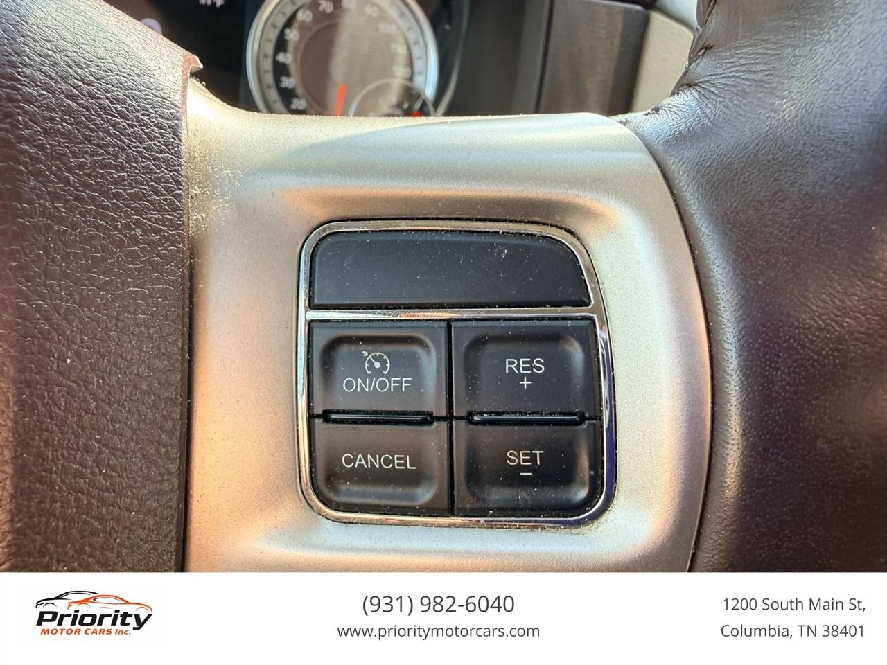 RAM 3500 Laramie Mega Cab 4WD DRW 2014