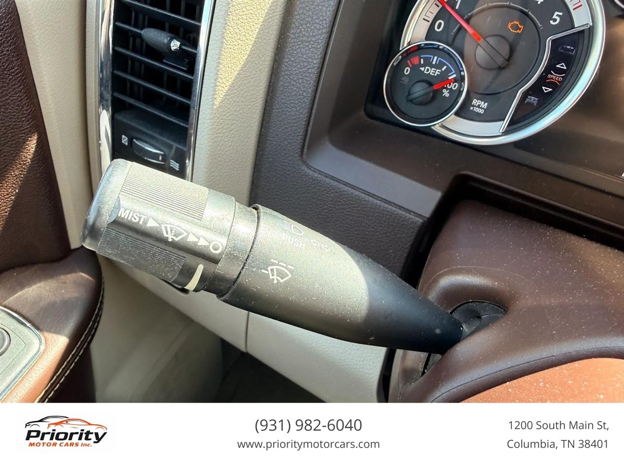 RAM 3500 Laramie Mega Cab 4WD DRW 2014