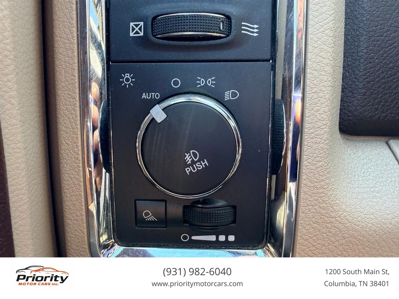 RAM 3500 Laramie Mega Cab 4WD DRW 2014