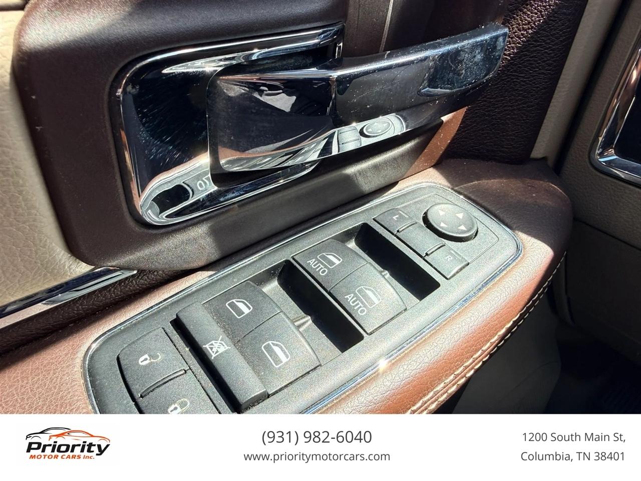 RAM 3500 Laramie Mega Cab 4WD DRW 2014