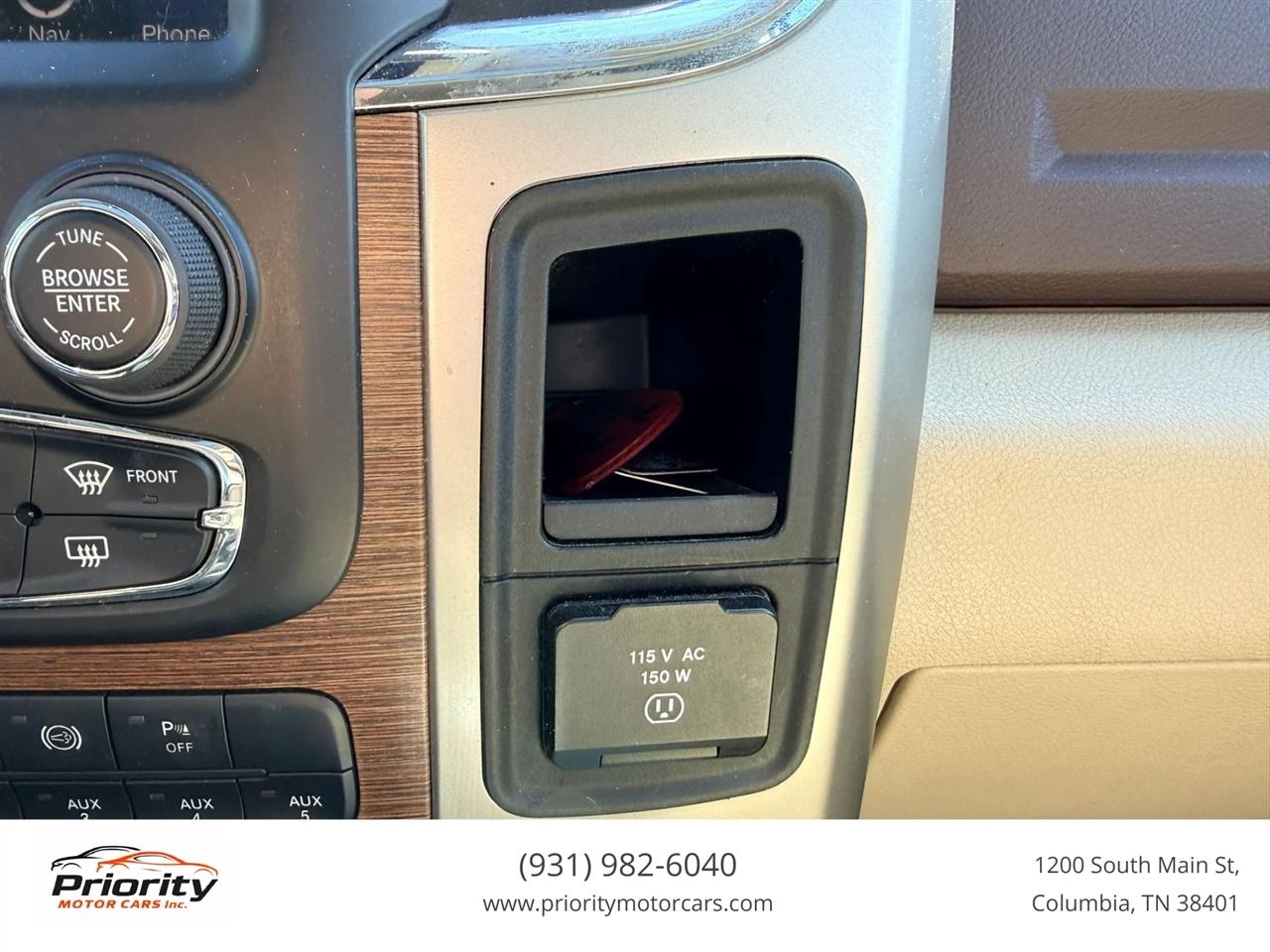 RAM 3500 Laramie Mega Cab 4WD DRW 2014