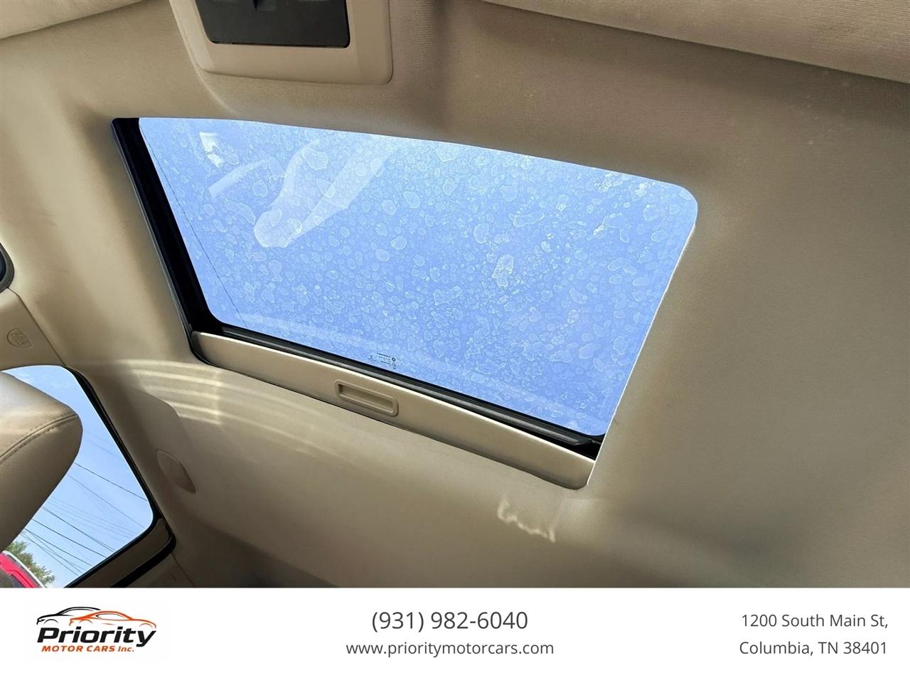 RAM 3500 Laramie Mega Cab 4WD DRW 2014