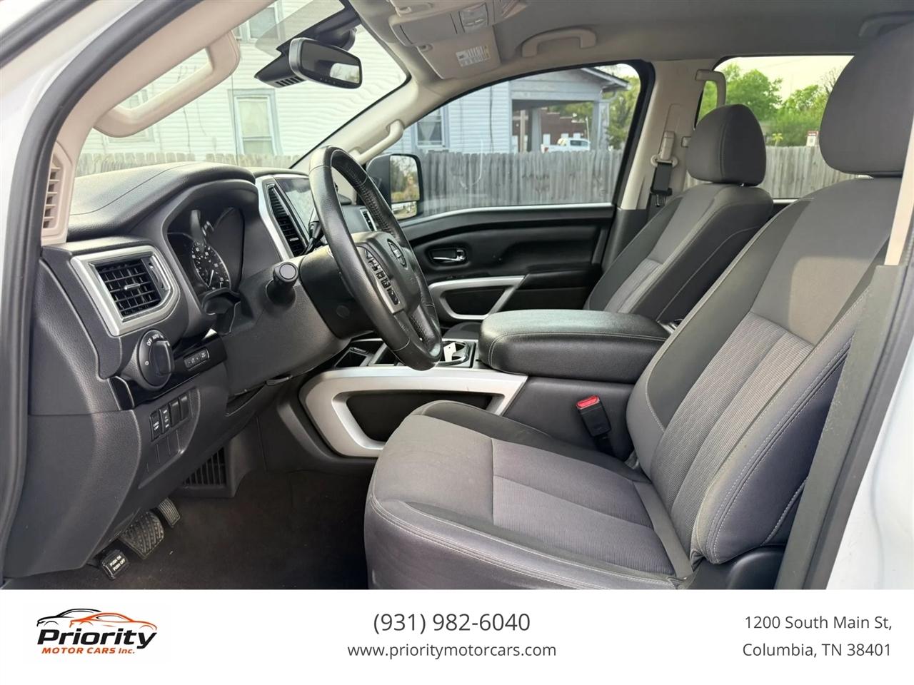 Nissan Titan SV Crew Cab 2WD 2020