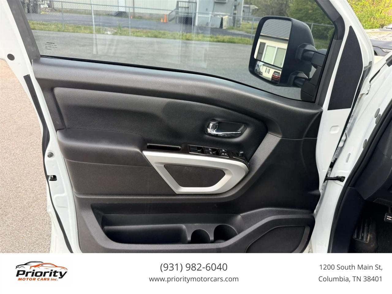 Nissan Titan SV Crew Cab 2WD 2020