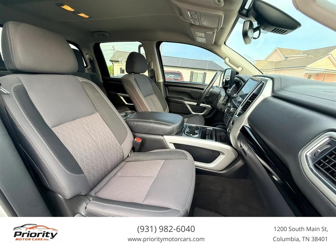 Nissan Titan SV Crew Cab 2WD 2020