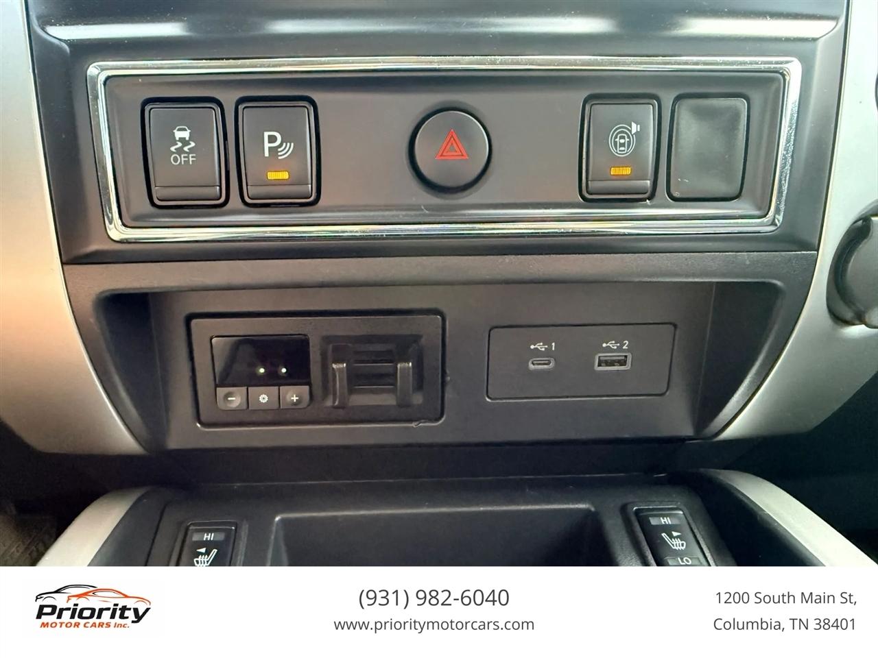 Nissan Titan SV Crew Cab 2WD 2020