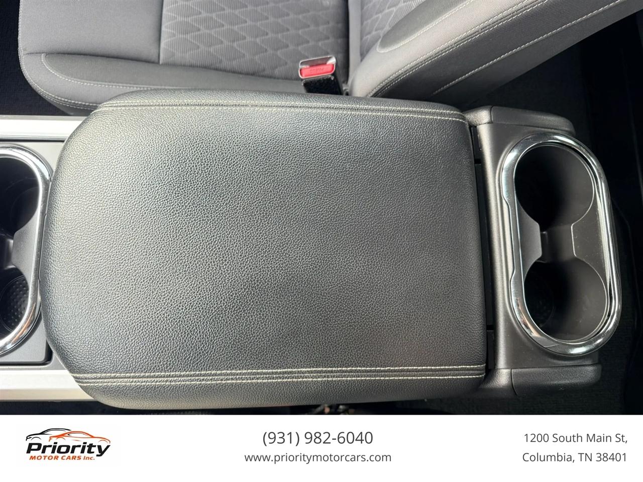 Nissan Titan SV Crew Cab 2WD 2020