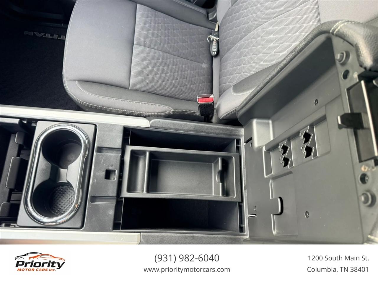 Nissan Titan SV Crew Cab 2WD 2020