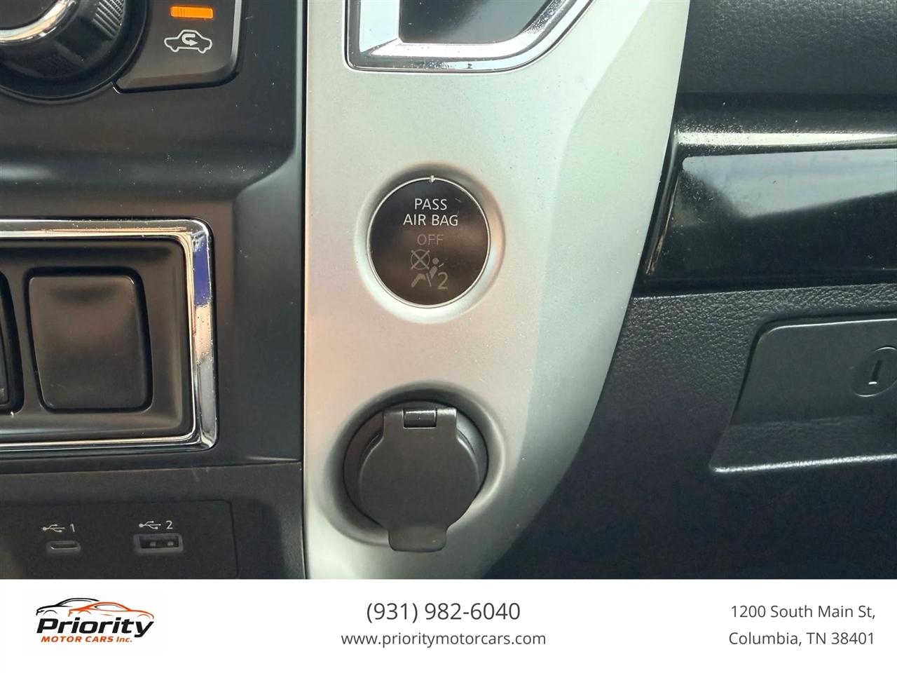 Nissan Titan SV Crew Cab 2WD 2020