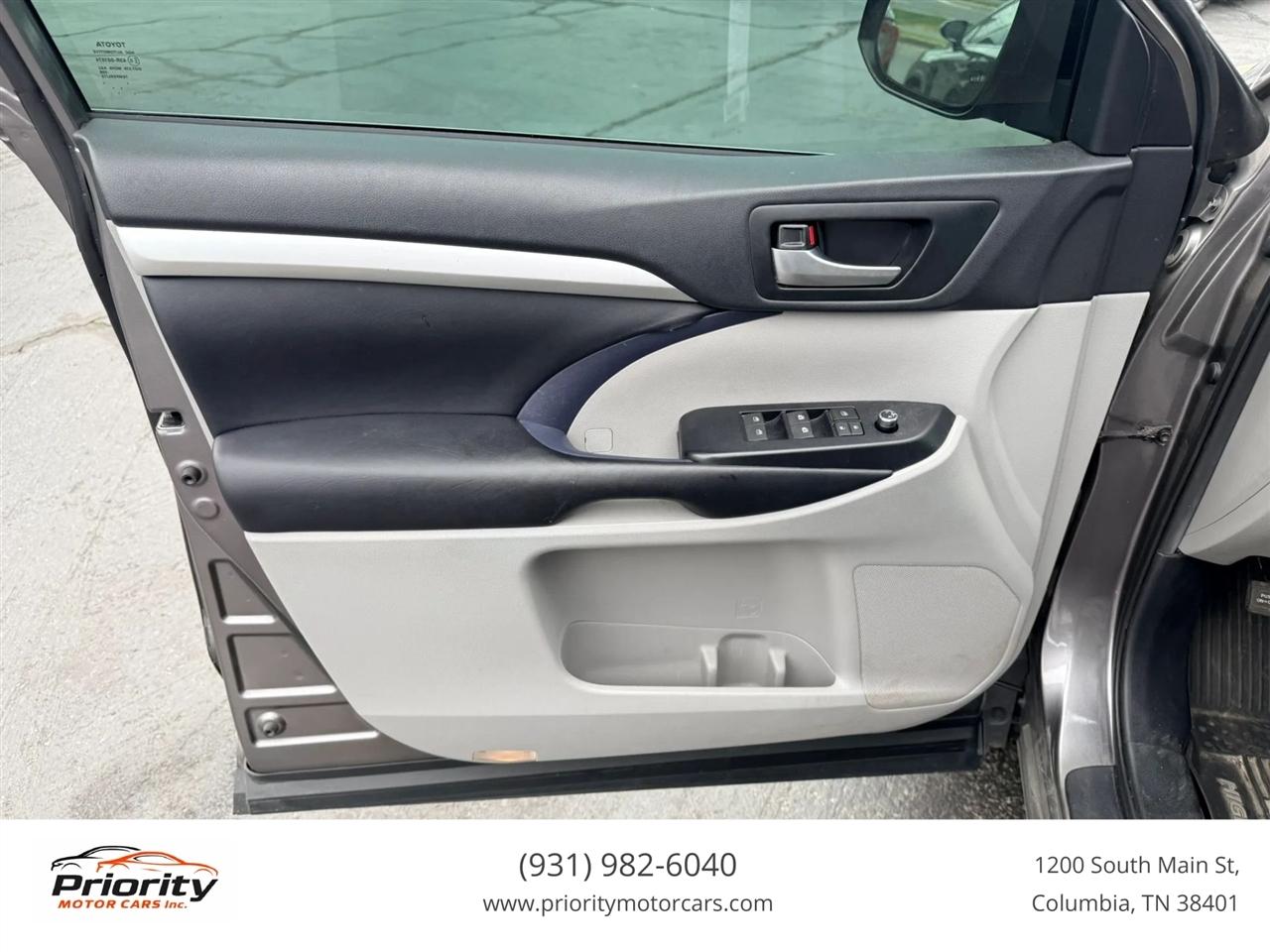 Toyota Highlander XLE FWD V6 2019