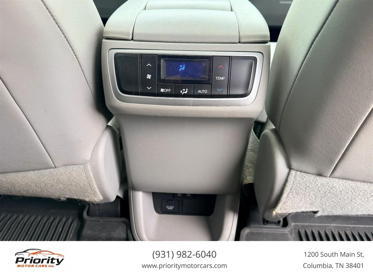 Toyota Highlander XLE FWD V6 2019