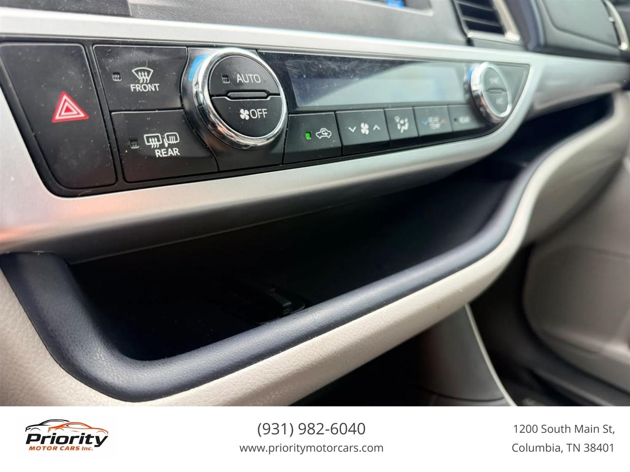 Toyota Highlander XLE FWD V6 2019