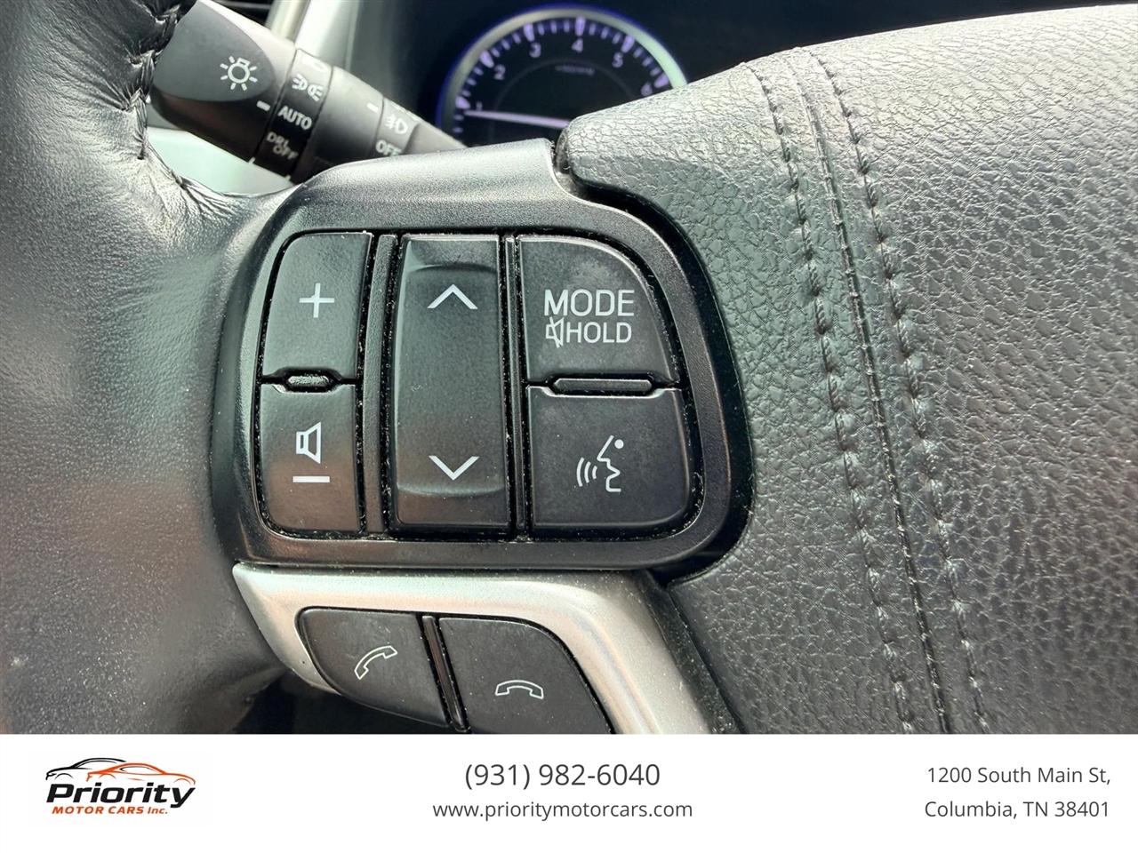 Toyota Highlander XLE FWD V6 2019