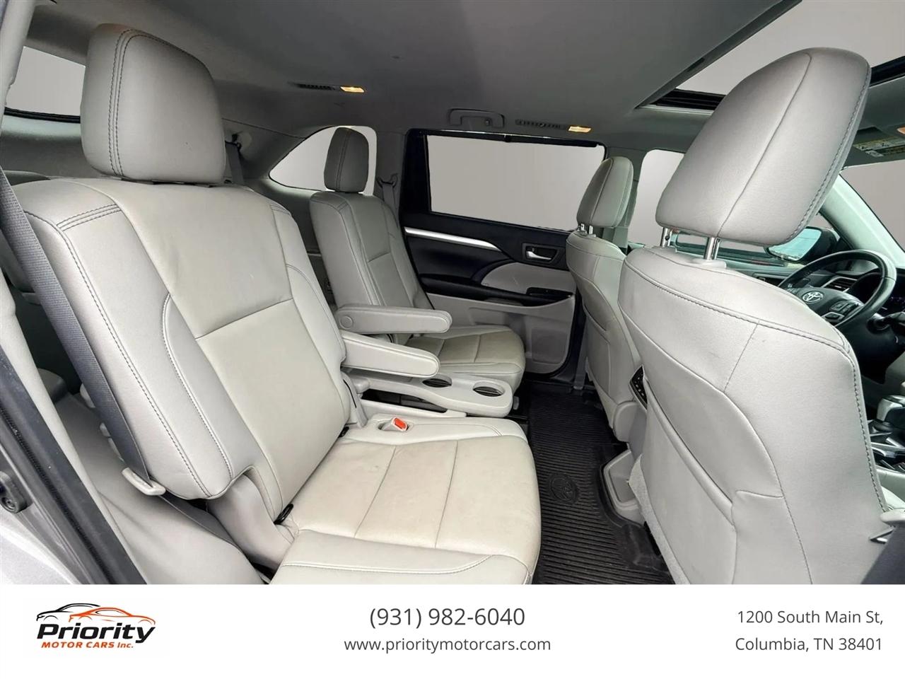 Toyota Highlander XLE FWD V6 2019