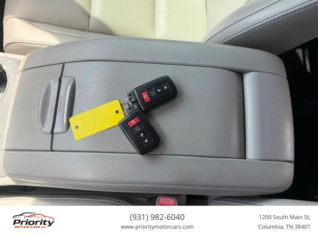 Toyota Highlander XLE FWD V6 2019