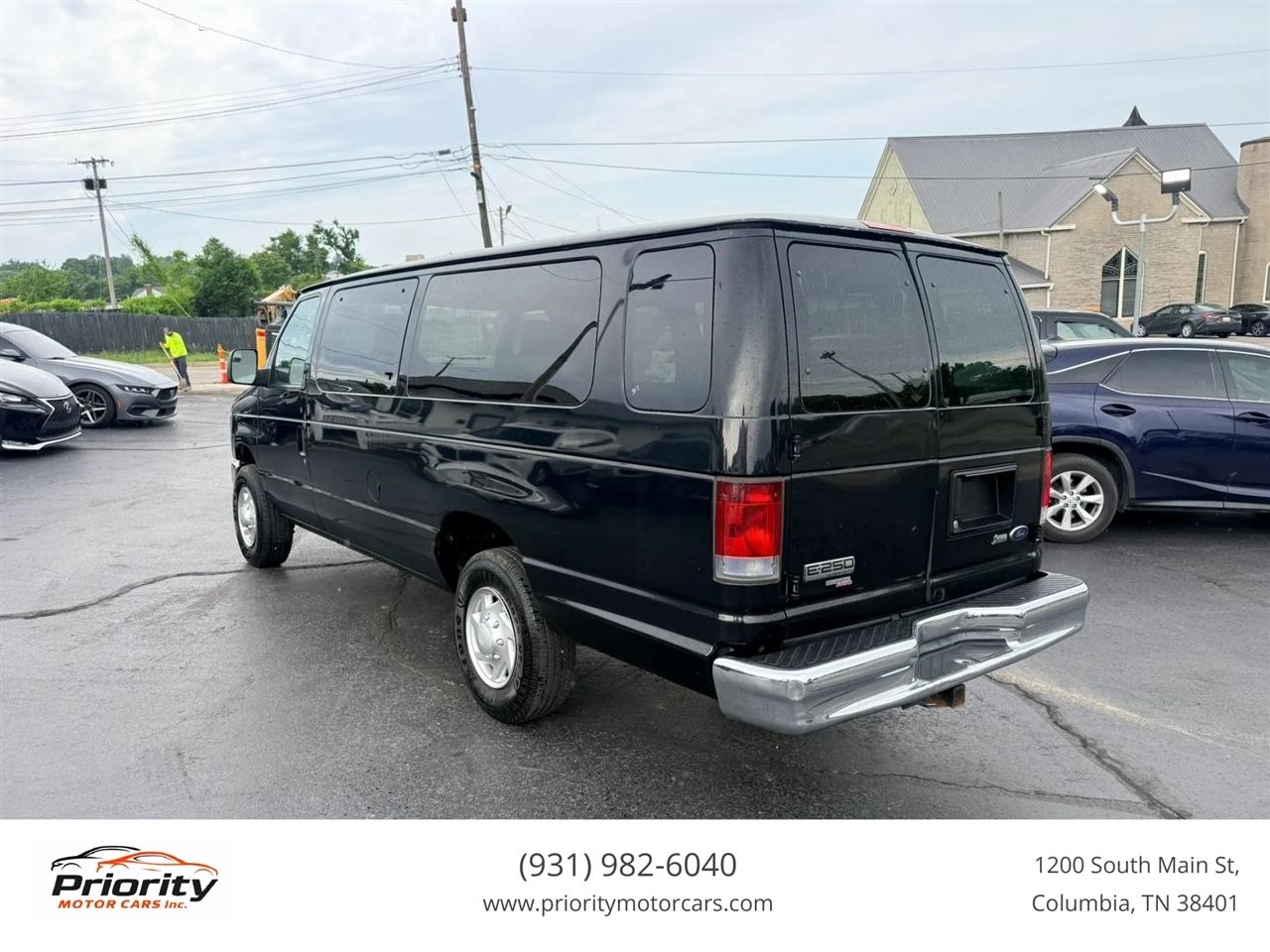 Ford Econoline E-250 Extended 2012