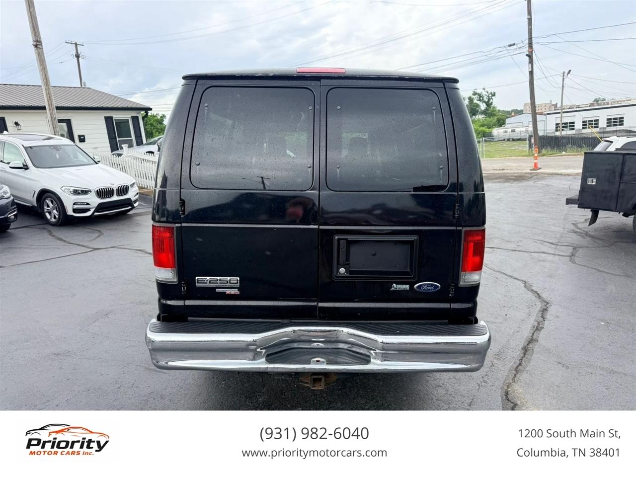 Ford Econoline E-250 Extended 2012