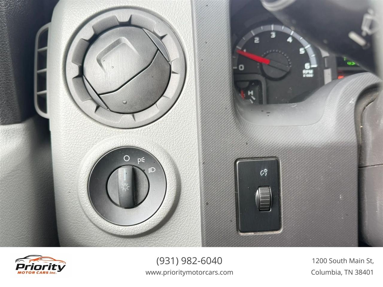 Ford Econoline E-250 Extended 2012