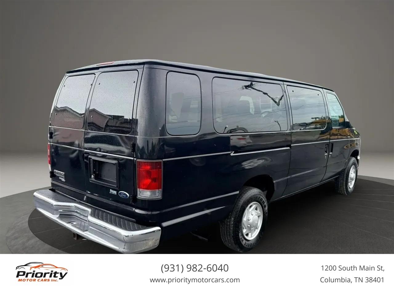 Ford Econoline E-250 Extended 2012