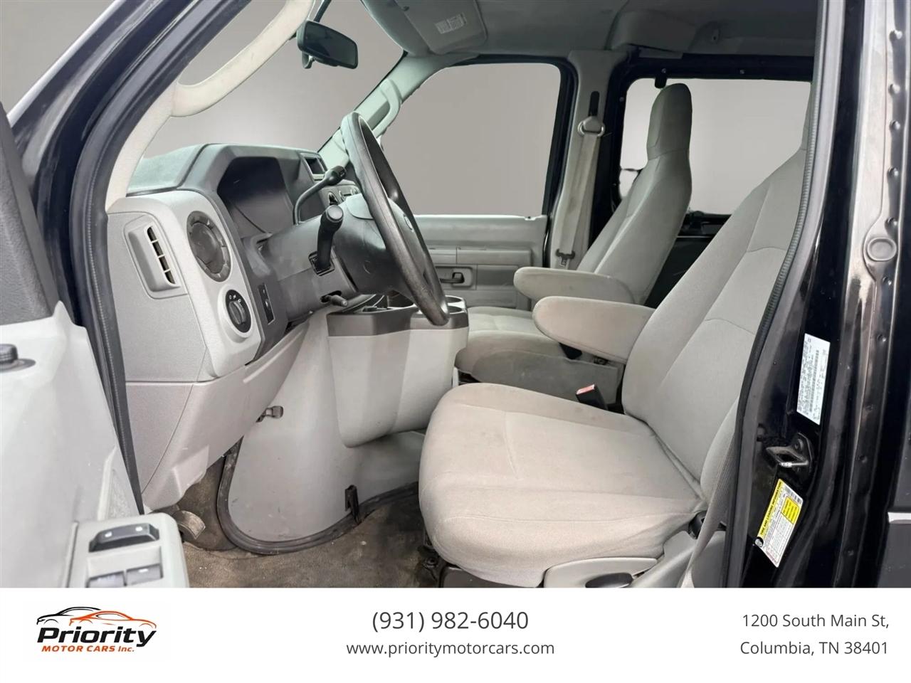 Ford Econoline E-250 Extended 2012