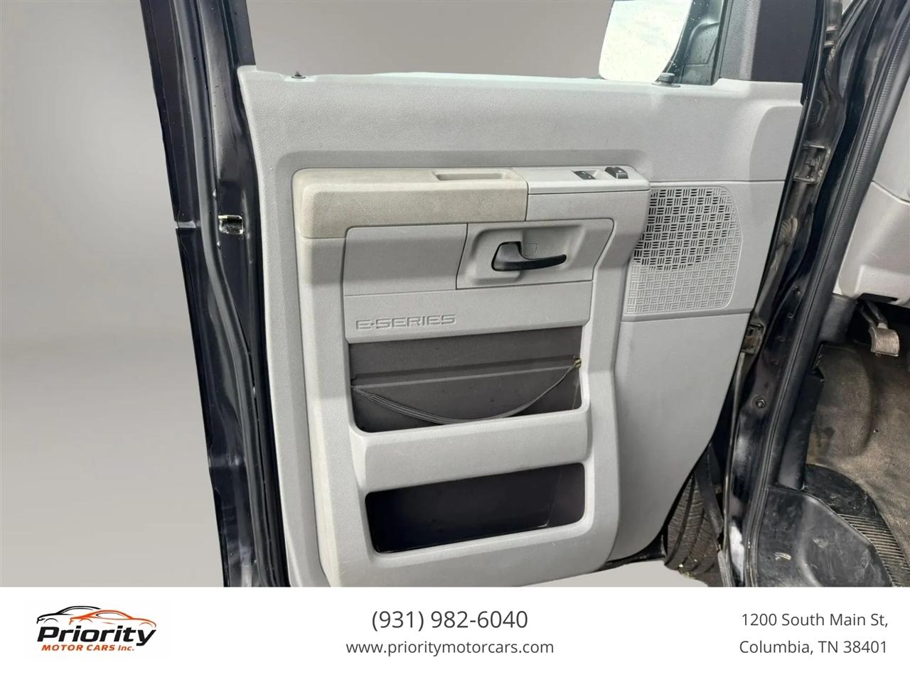 Ford Econoline E-250 Extended 2012