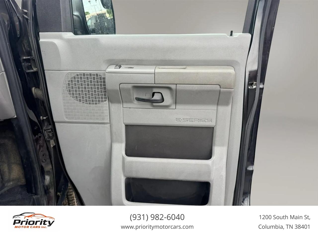 Ford Econoline E-250 Extended 2012