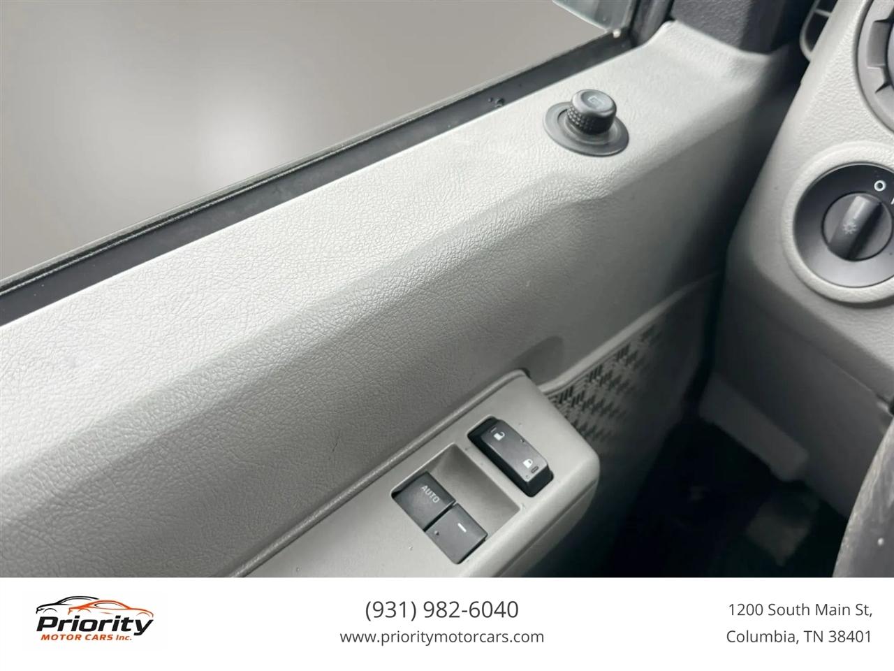 Ford Econoline E-250 Extended 2012