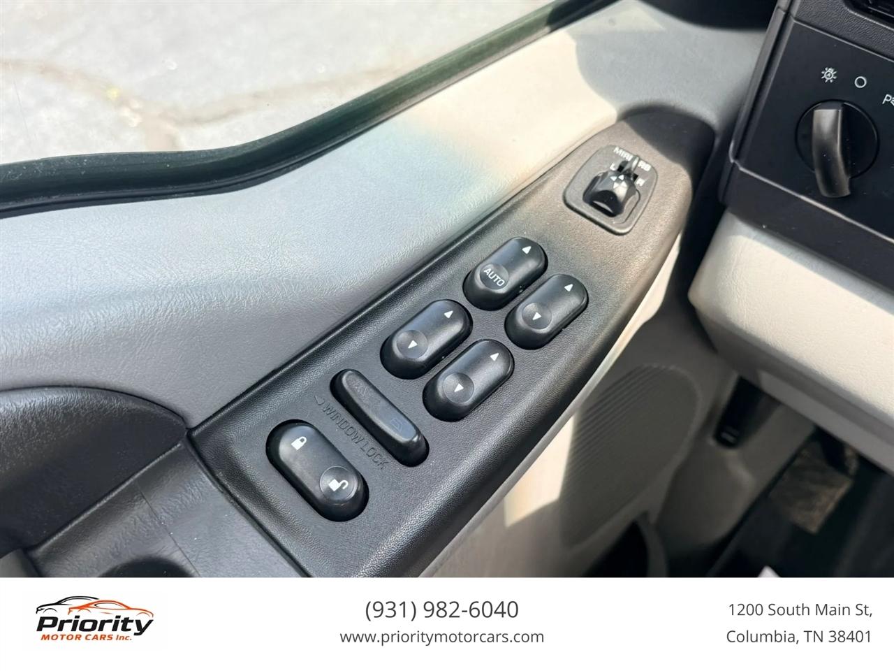 Ford F-350 SD XLT Crew Cab 4WD 2005