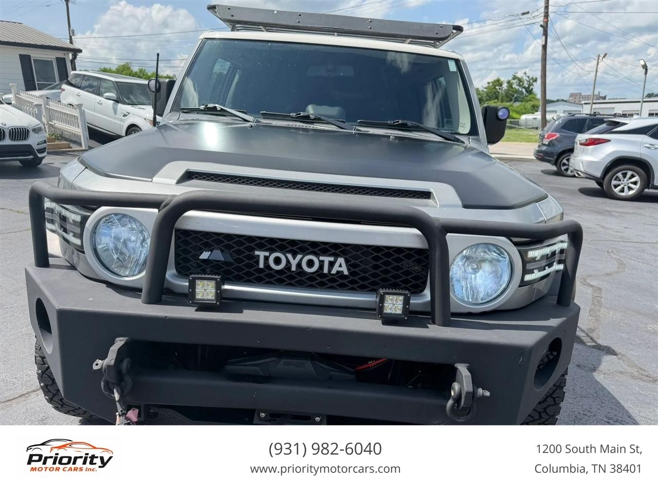Toyota FJ Cruiser 4WD AT 2010