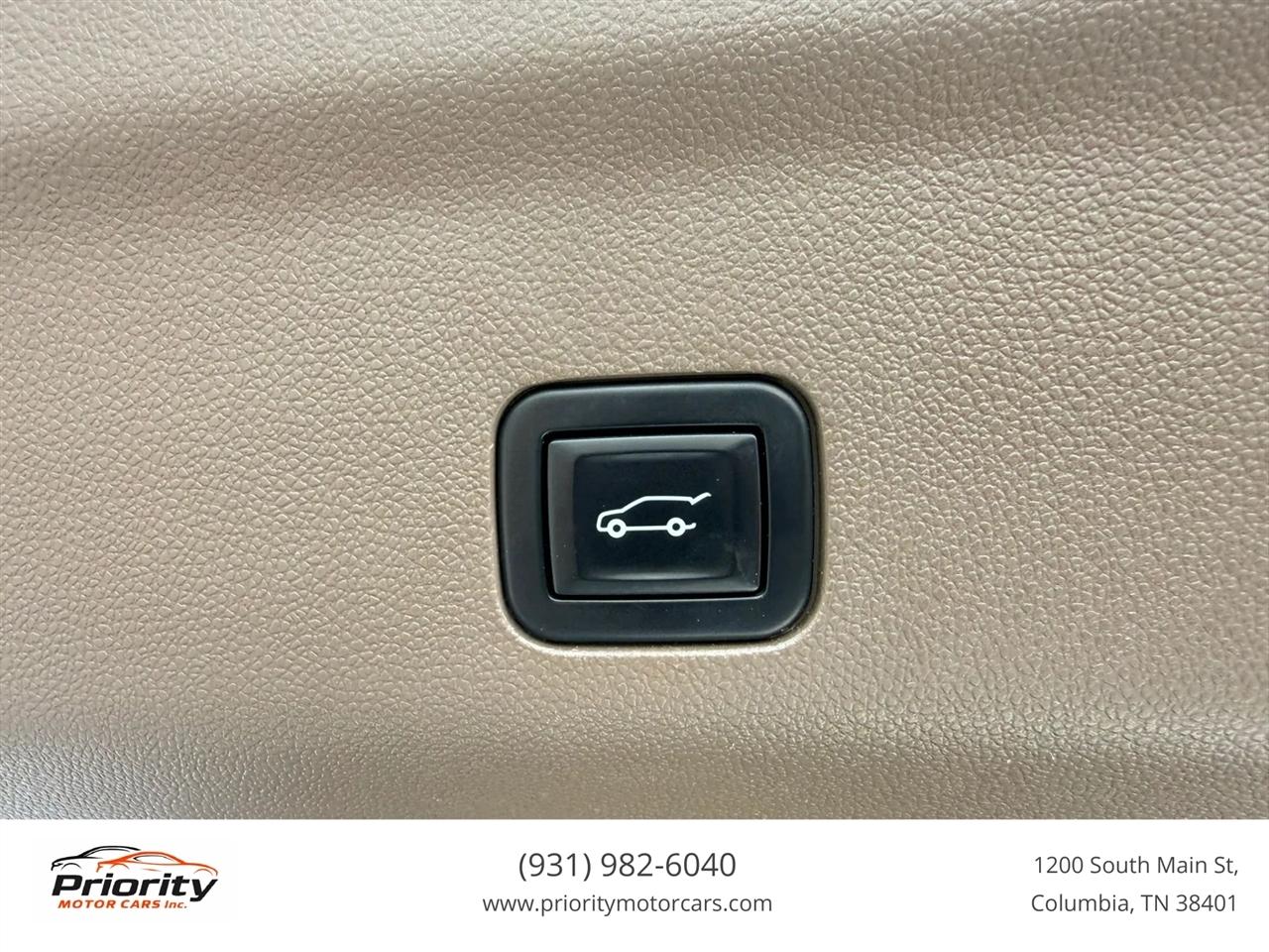 GMC Yukon XL Denali 4WD 2021
