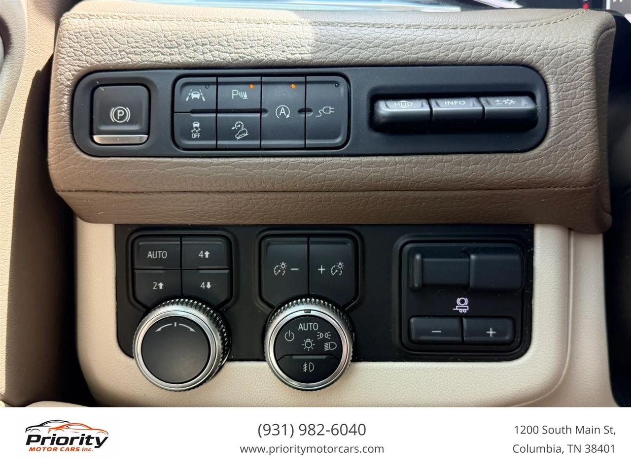 GMC Yukon XL Denali 4WD 2021