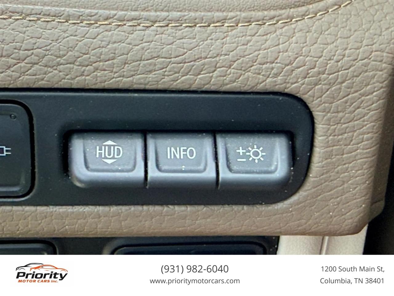 GMC Yukon XL Denali 4WD 2021