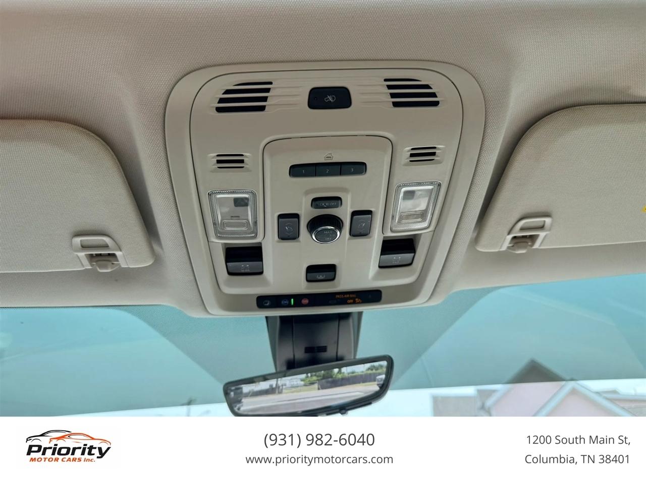 GMC Yukon XL Denali 4WD 2021